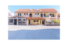  Elisavet Apts  Кавос